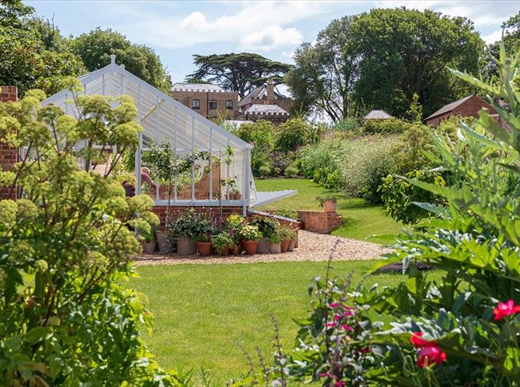 Farringford Walled Garden wins the Wight in Bloom Best Small Tourist Attraction Garden
